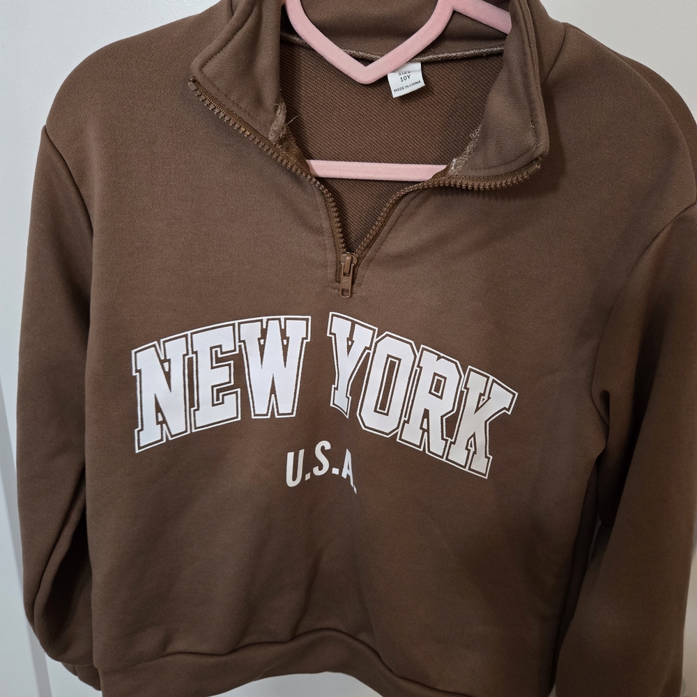 Brown New York USA Sweater Kids Size 10(used But In Perfect Condicion)